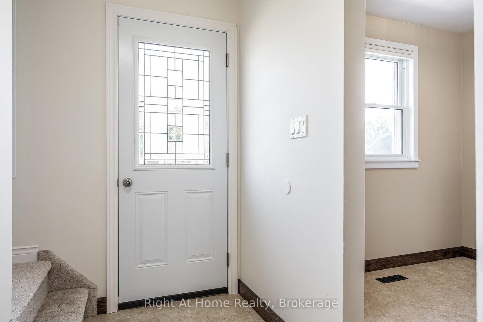 65 Maple Avenue thumbnail 3