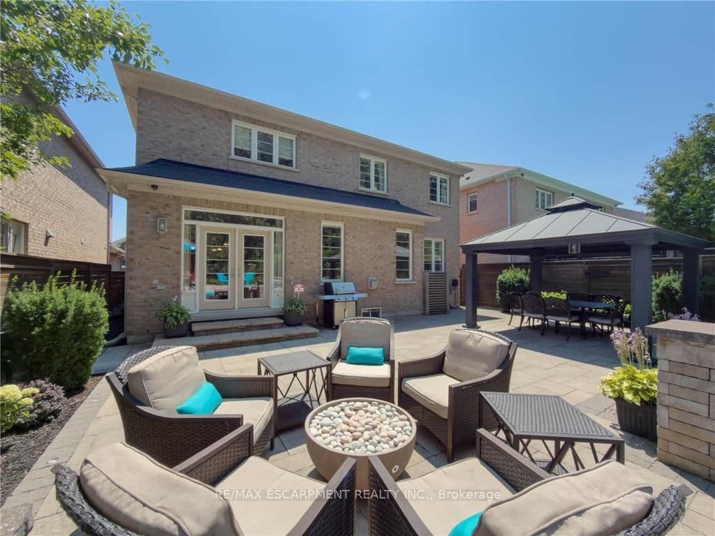 80 Sutherland Crescent thumbnail 33