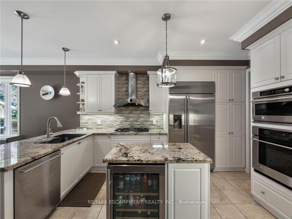 80 Sutherland Crescent thumbnail 6