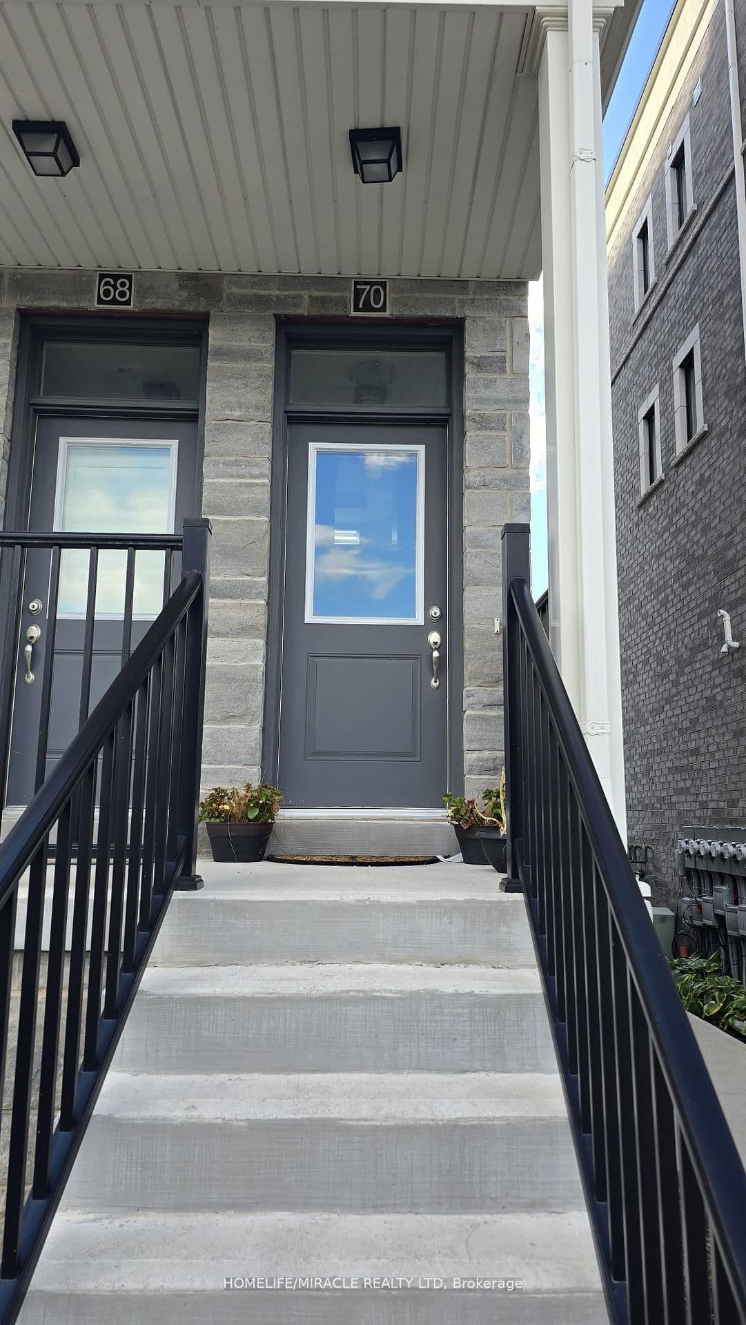 383 Dundas Street E, Unit 70 - Image 1