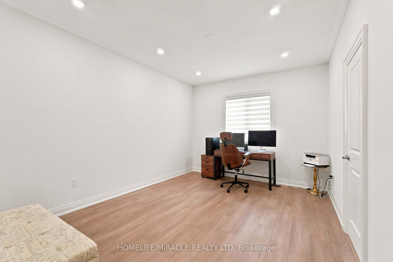 19 Kenesky Drive thumbnail 32