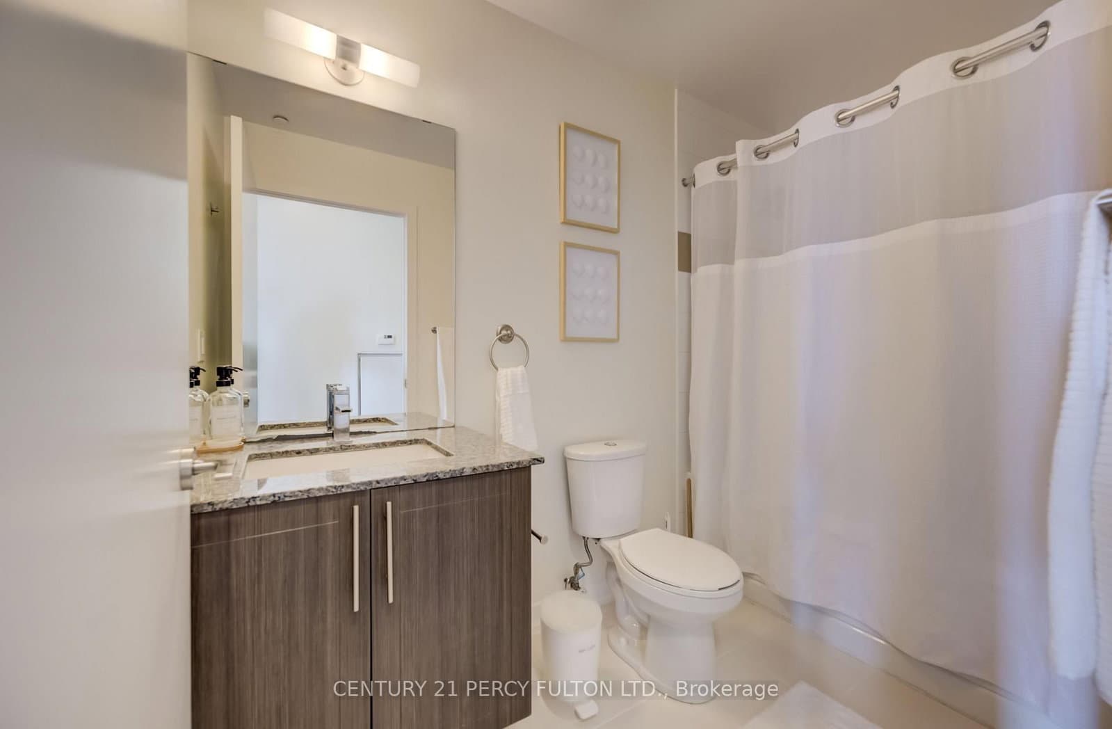 85 Duke Street W, Unit 1703 thumbnail 14