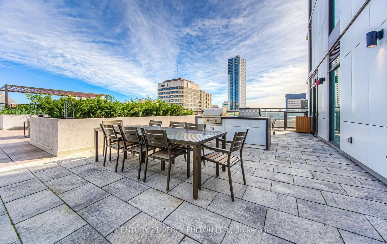 85 Duke Street W, Unit 1703 thumbnail 22