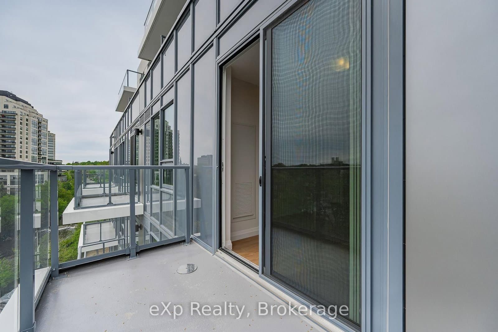 93 Arthur Street S, Unit 606 thumbnail 12
