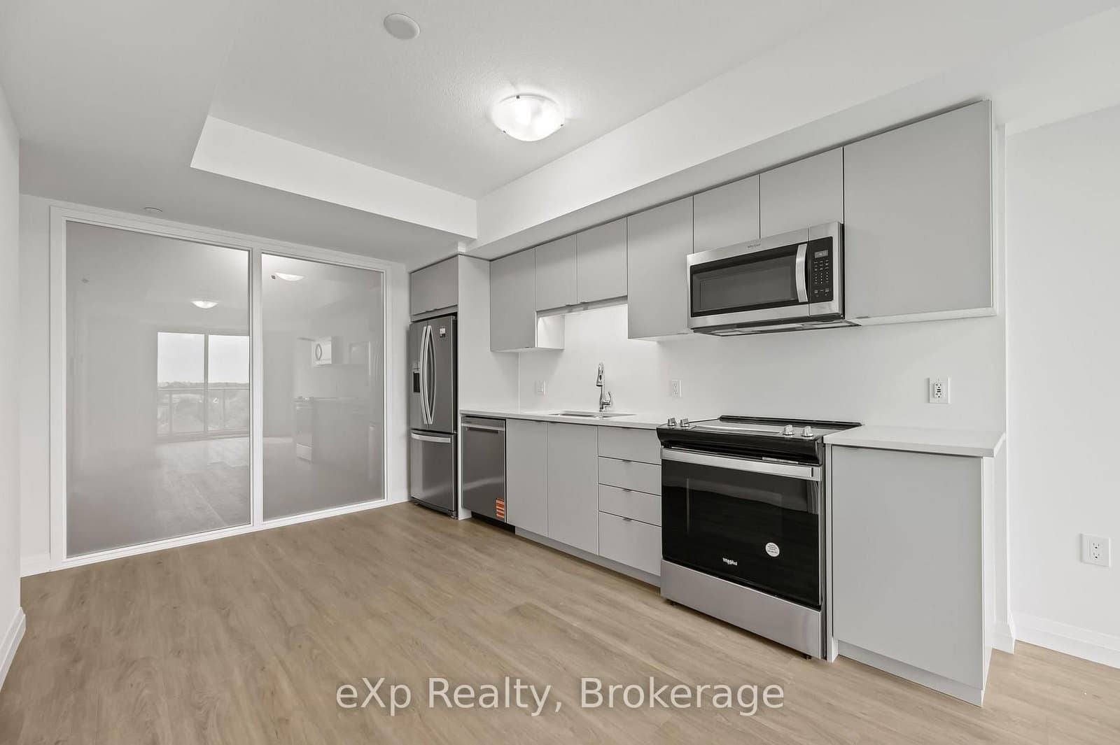 93 Arthur Street S, Unit 606 thumbnail 2