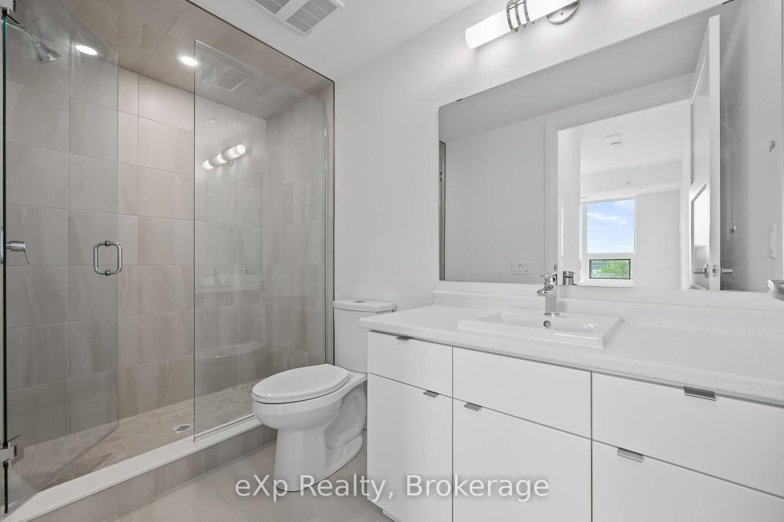93 Arthur Street S, Unit 606 thumbnail 4