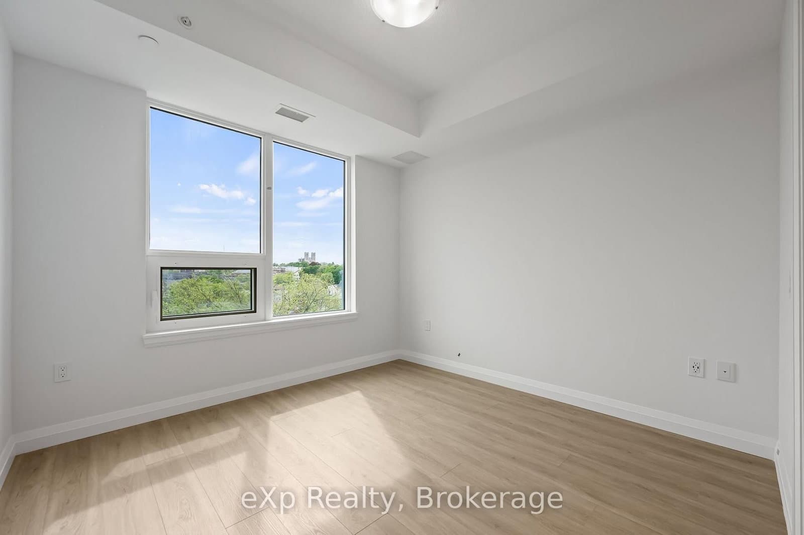 93 Arthur Street S, Unit 606 thumbnail 6