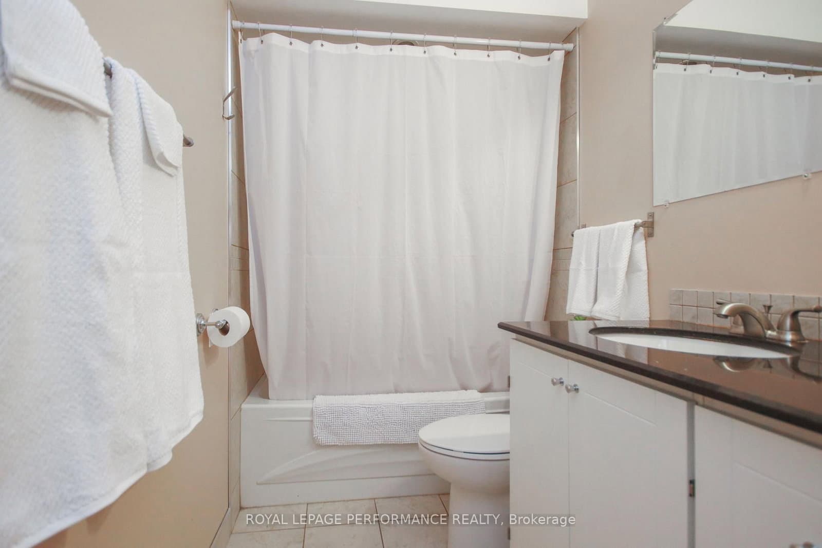 736 Cooper Street E, Unit 3 thumbnail 11