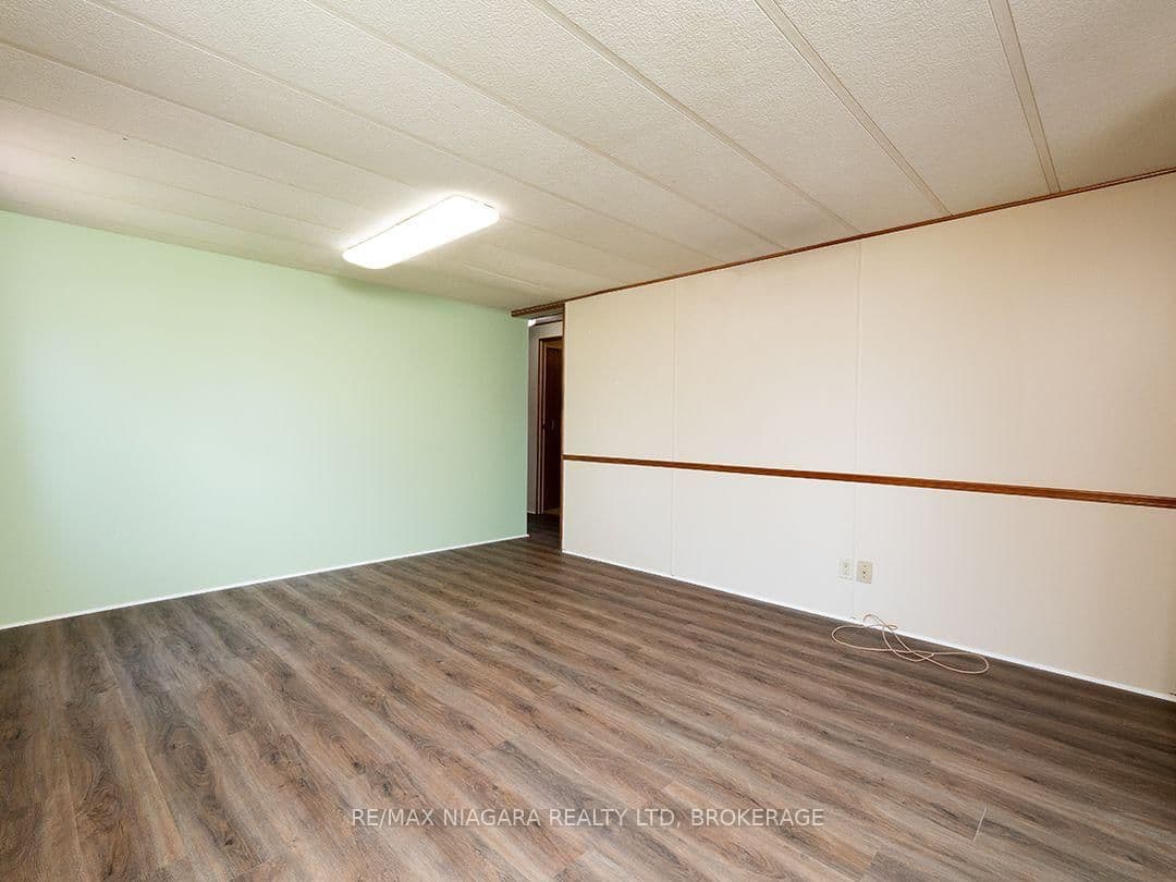 3033 Townline Road, Unit 1 thumbnail 13