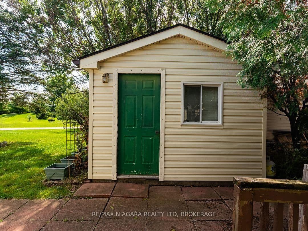 3033 Townline Road, Unit 1 thumbnail 20