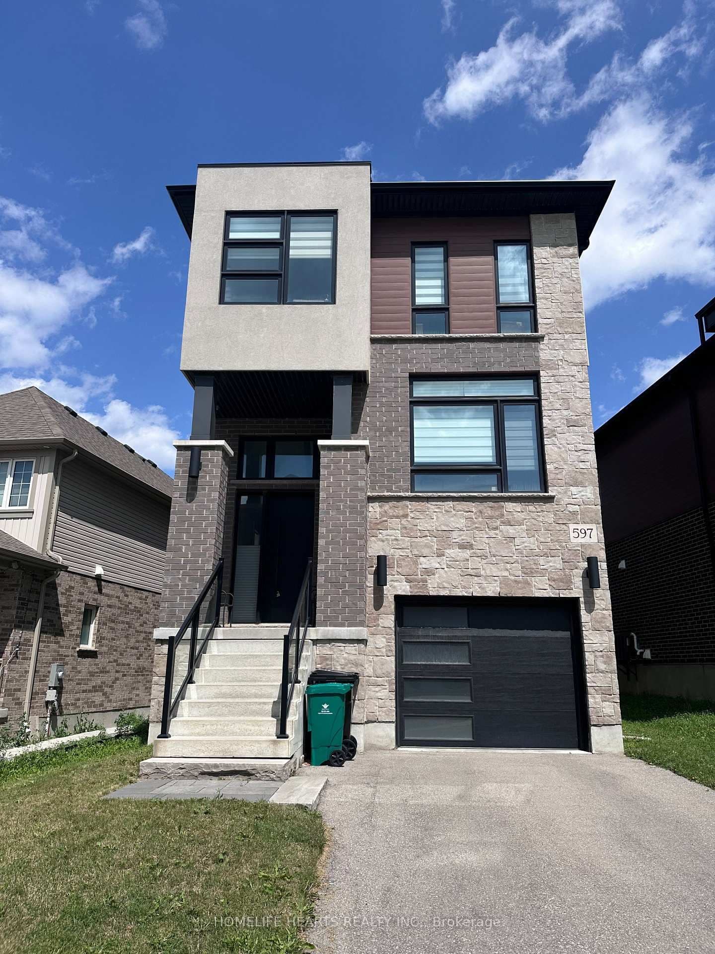 597 Benninger Drive thumbnail 4
