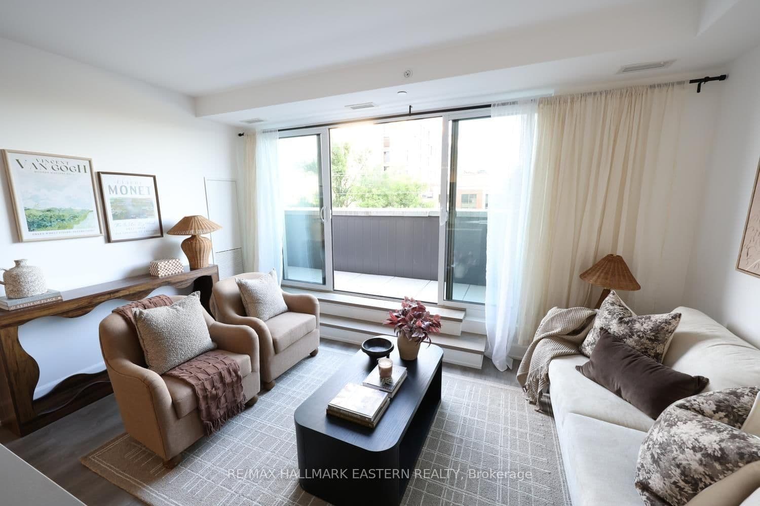 195 Hunter Street E, Unit 308 thumbnail 2