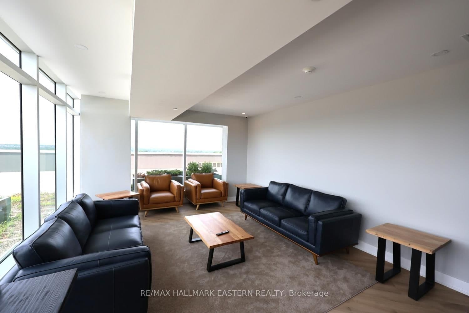 195 Hunter Street E, Unit 308 thumbnail 34