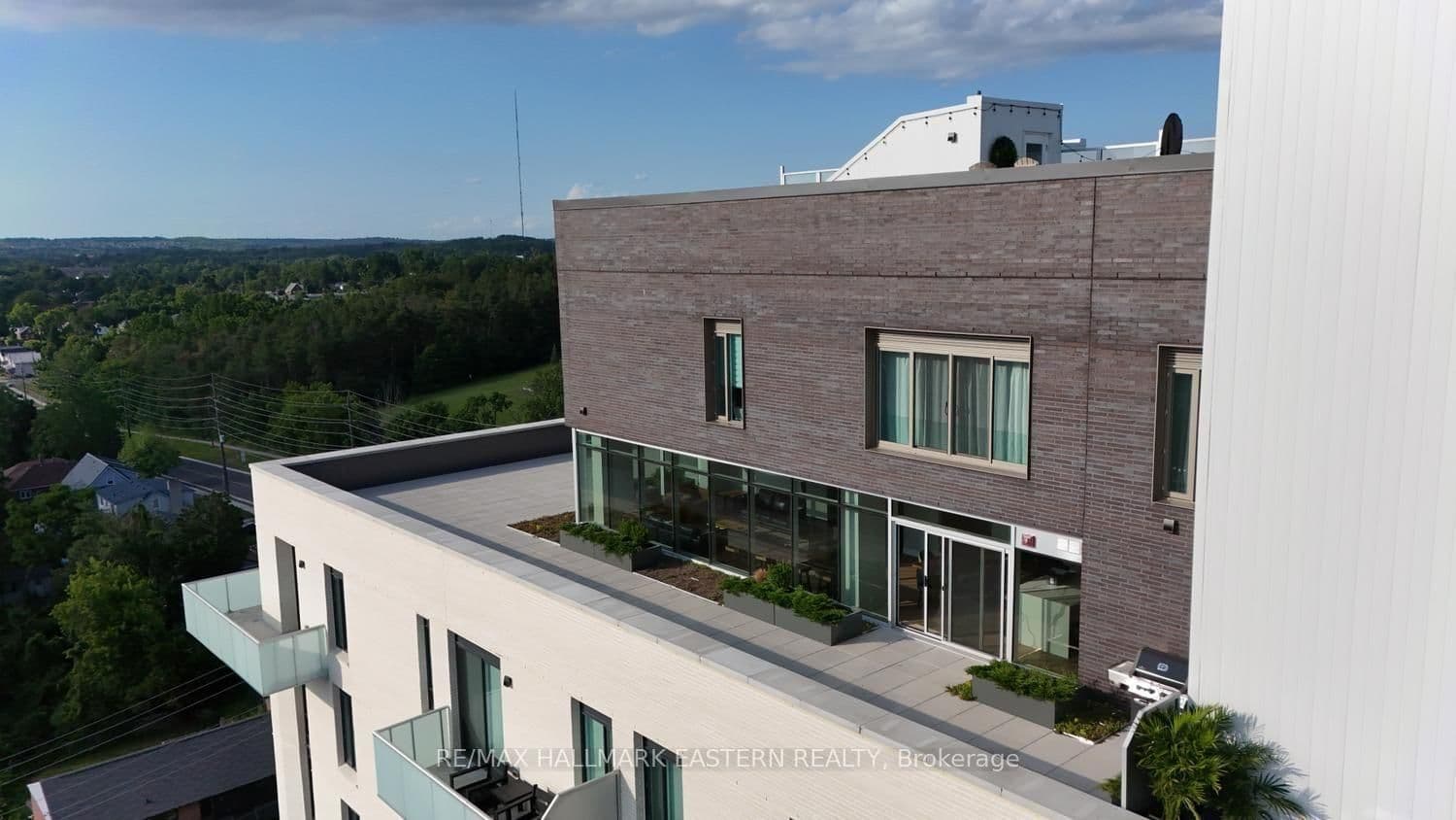 195 Hunter Street E, Unit 308 thumbnail 36