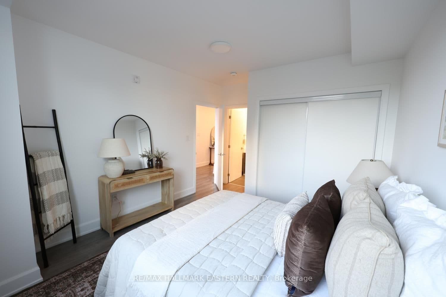 195 Hunter Street E, Unit 308 thumbnail 7