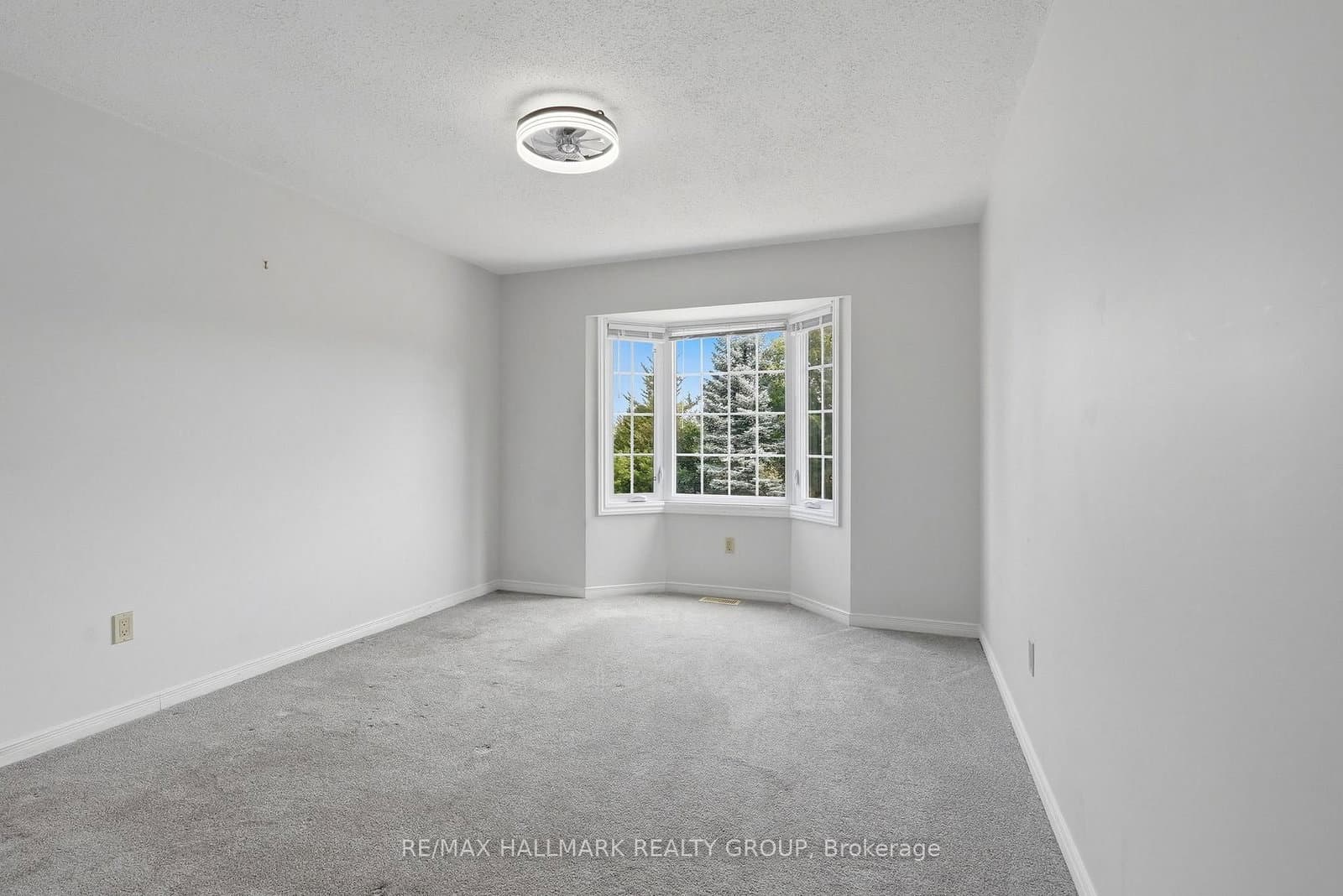 30 Rowe Drive thumbnail 14