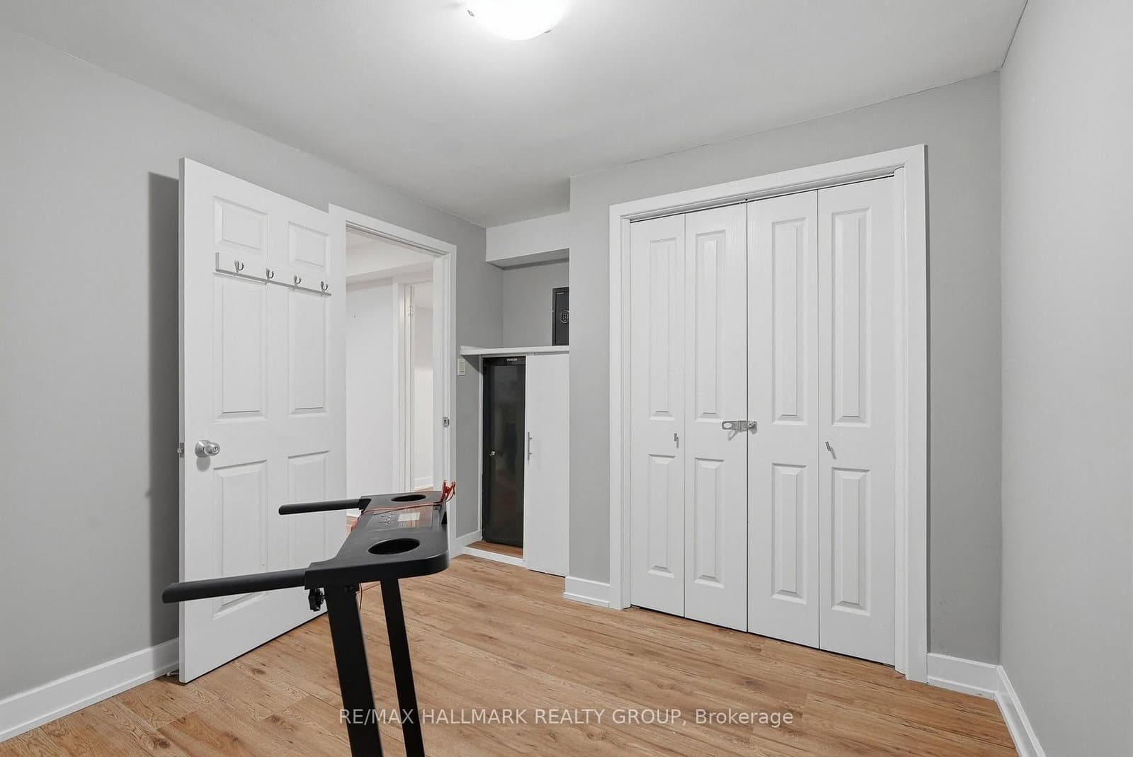 30 Rowe Drive thumbnail 20
