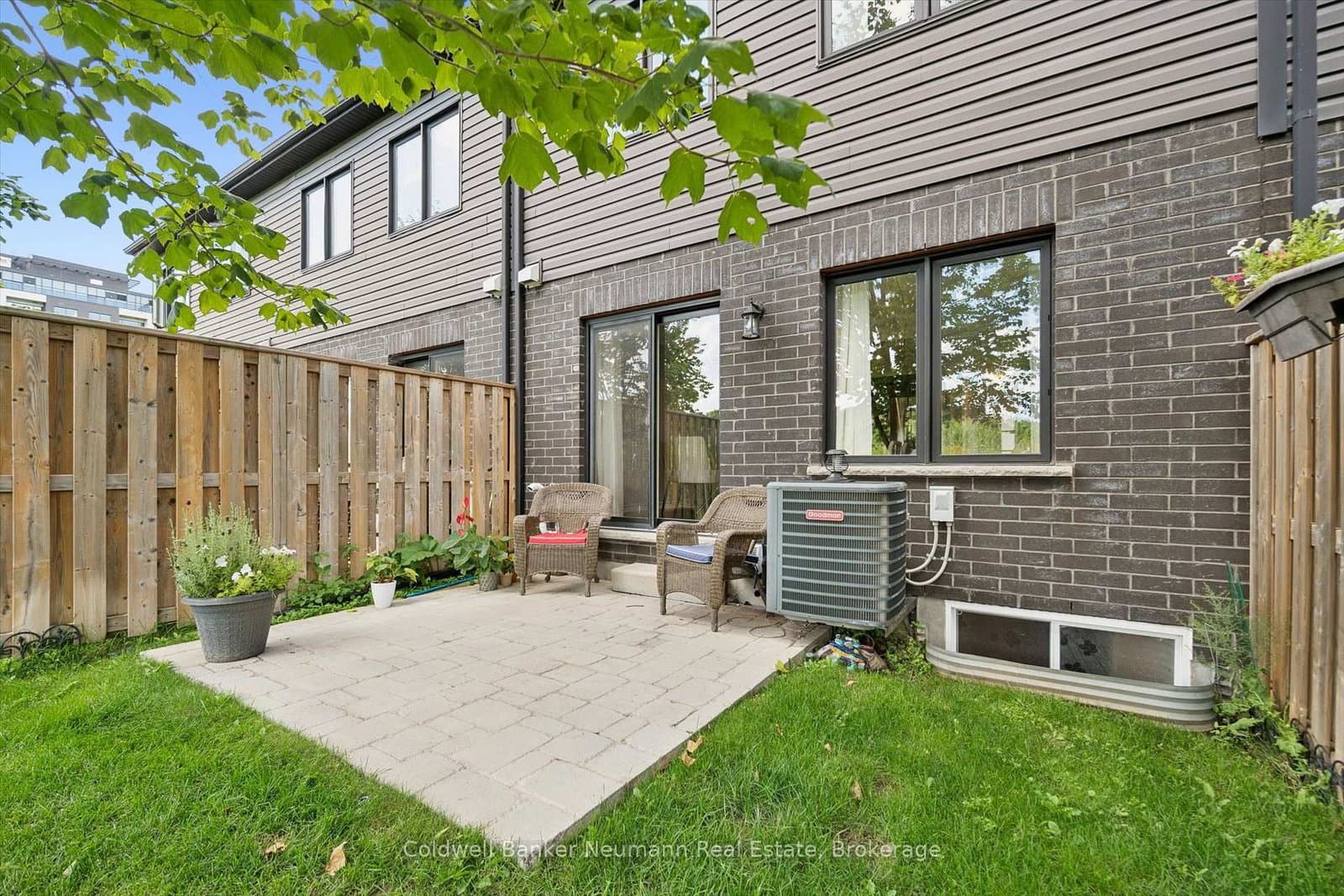 91 Poppy Drive E, Unit 3 thumbnail 32