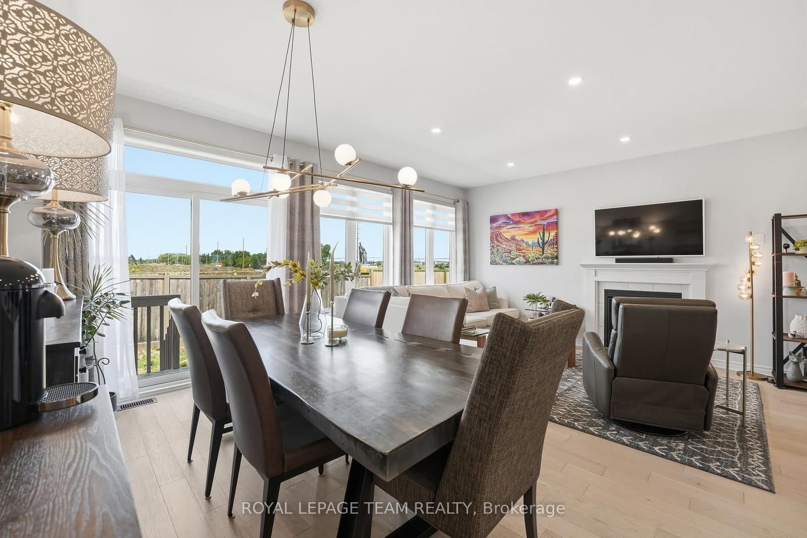 715 Maverick Crescent thumbnail 20