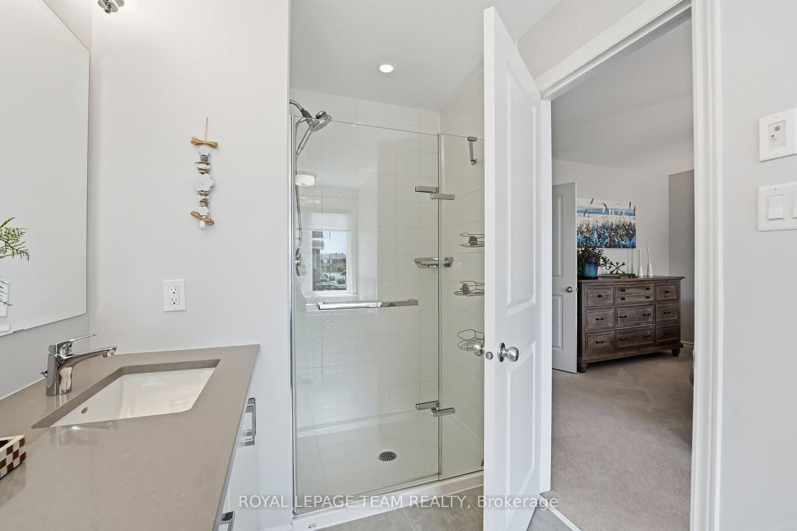 715 Maverick Crescent thumbnail 28