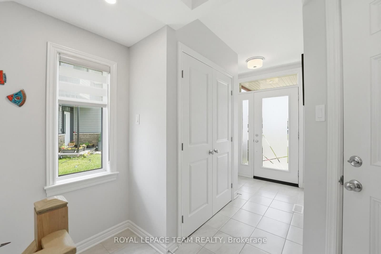 715 Maverick Crescent thumbnail 3