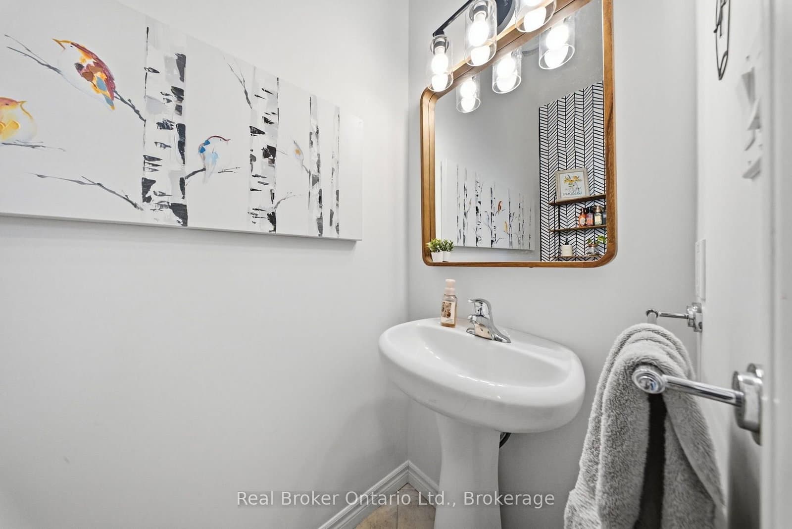 65 Amsterdam Crescent thumbnail 20