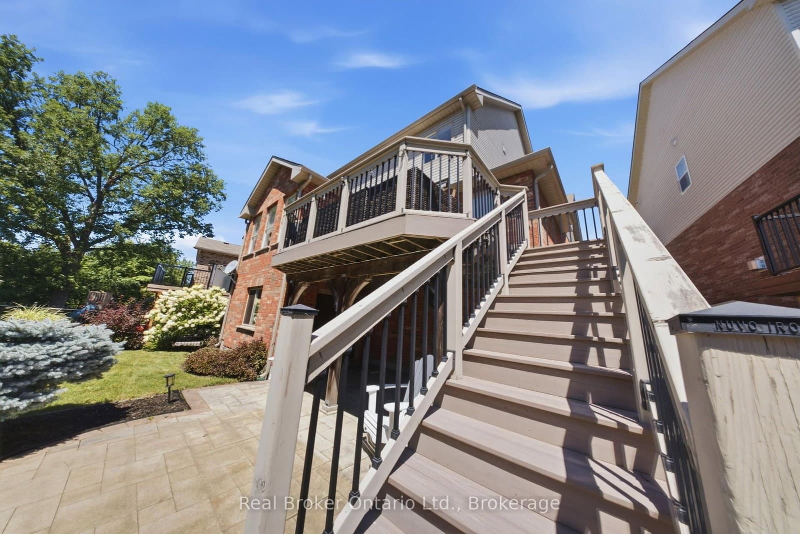 65 Amsterdam Crescent thumbnail 46