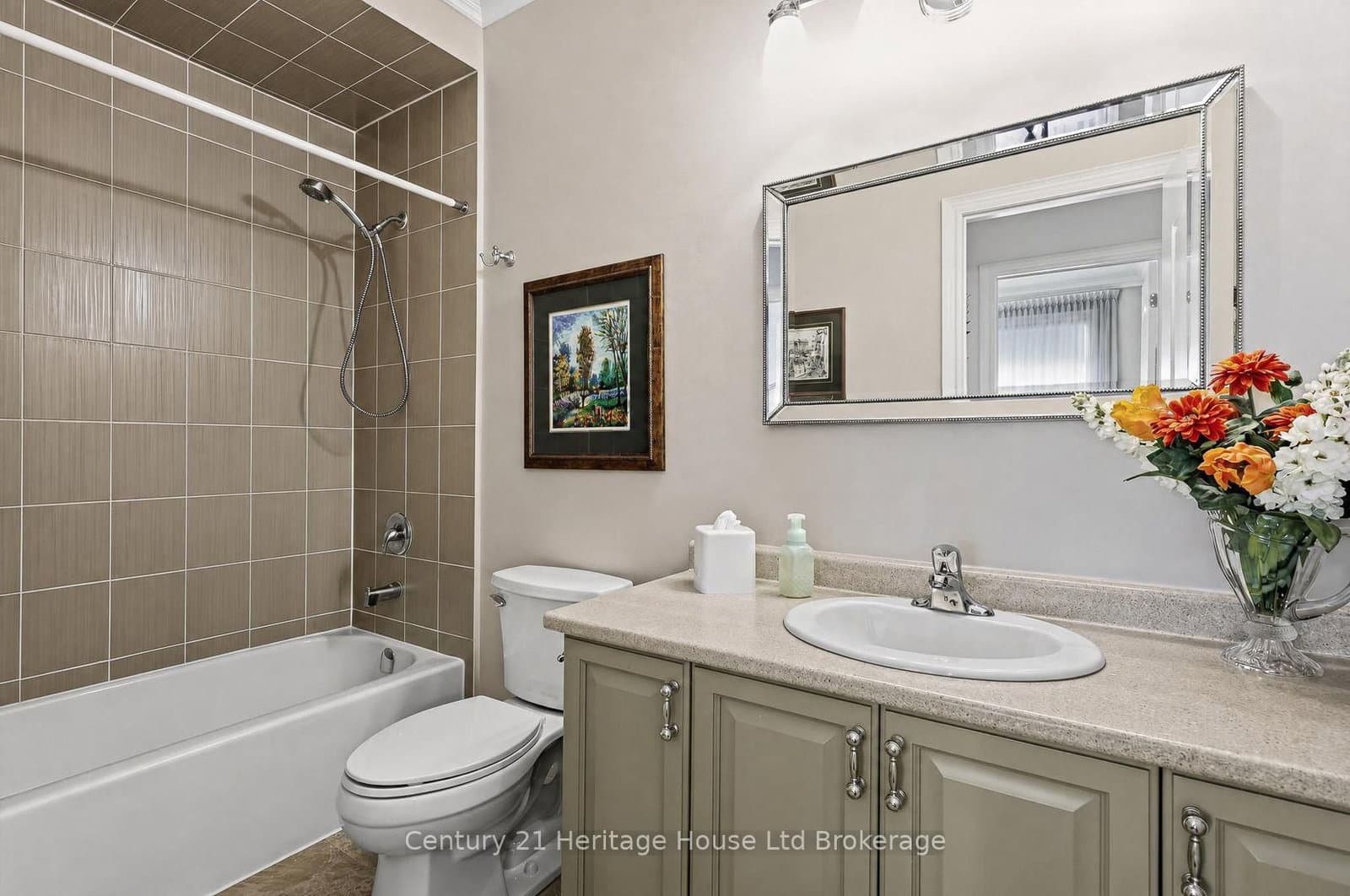 528 Baldwin Crescent thumbnail 6