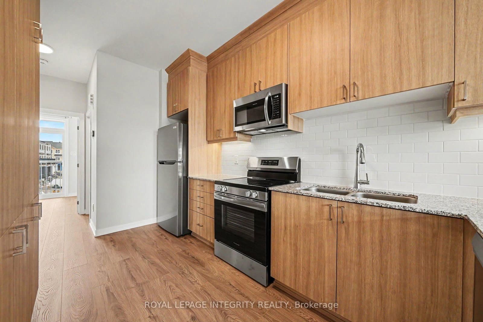 265 Lamarche Avenue thumbnail 4