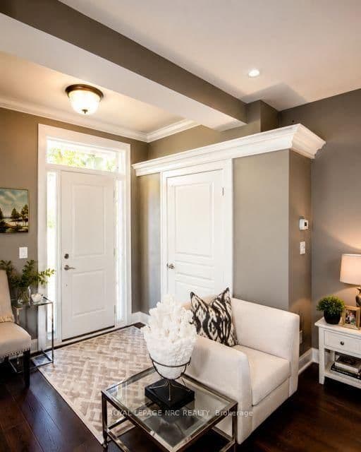608 SIMCOE Street, Unit 9 thumbnail 3
