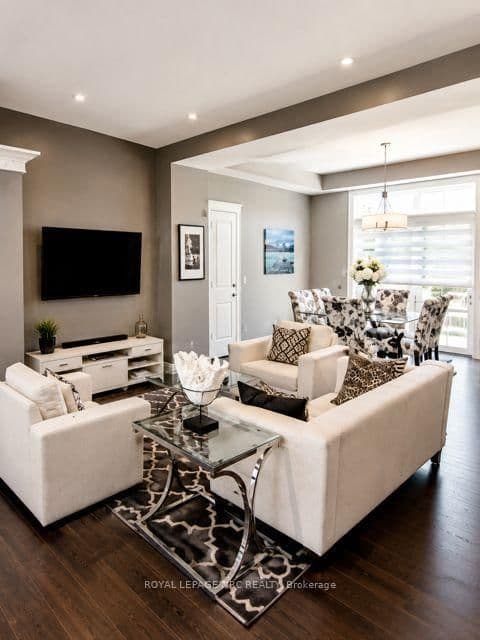 608 SIMCOE Street, Unit 9 thumbnail 5