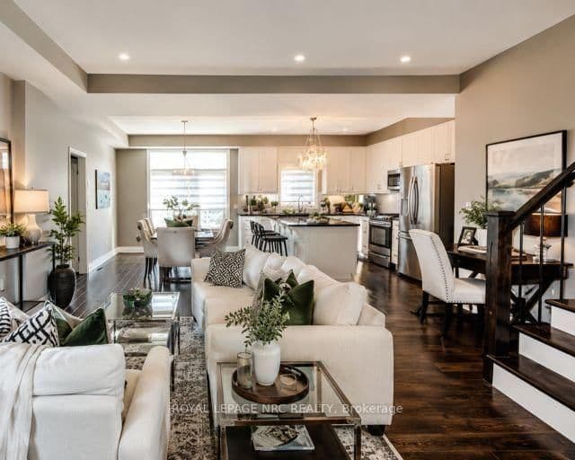 608 SIMCOE Street, Unit 9 thumbnail 6
