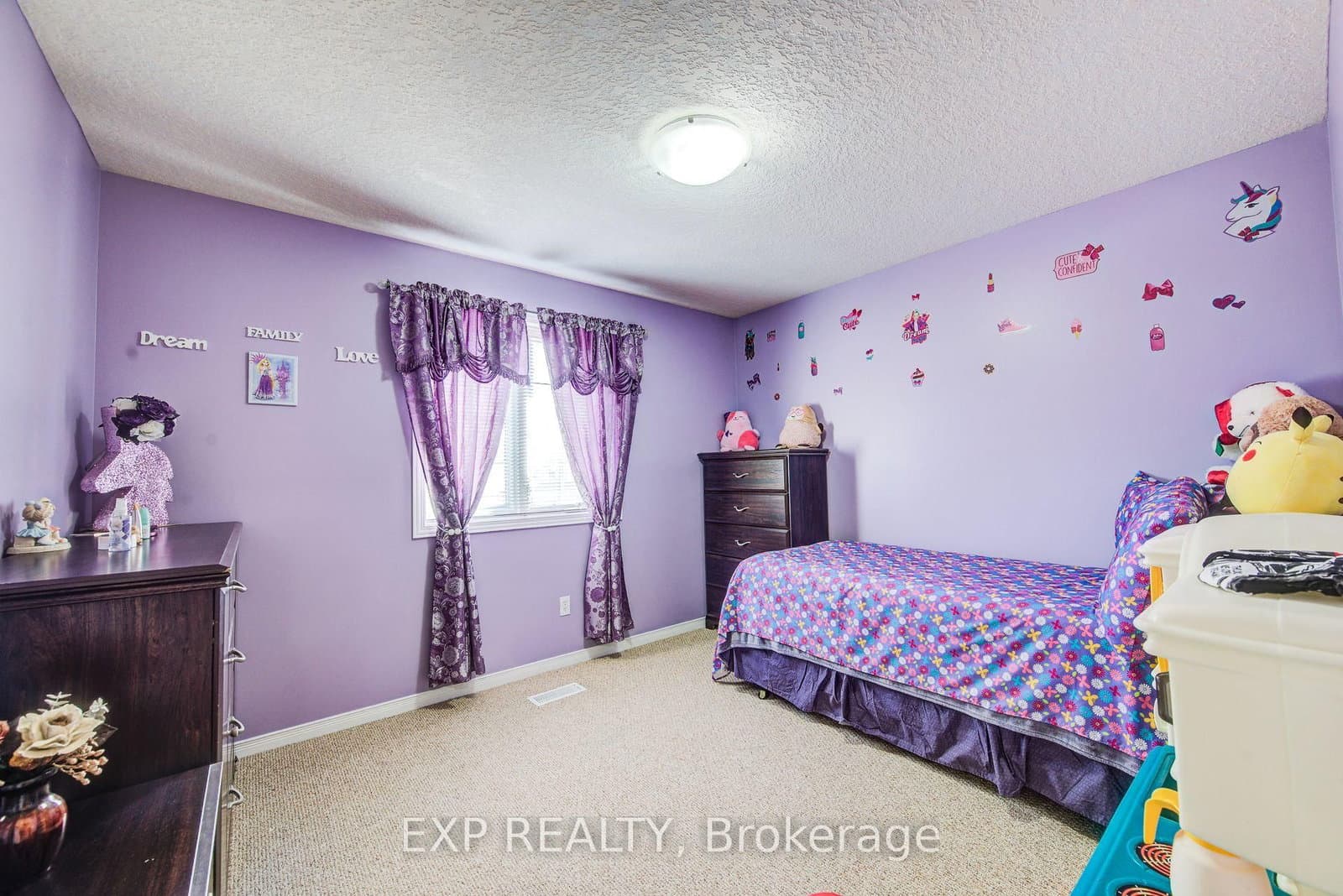 124 Udvari Crescent thumbnail 18