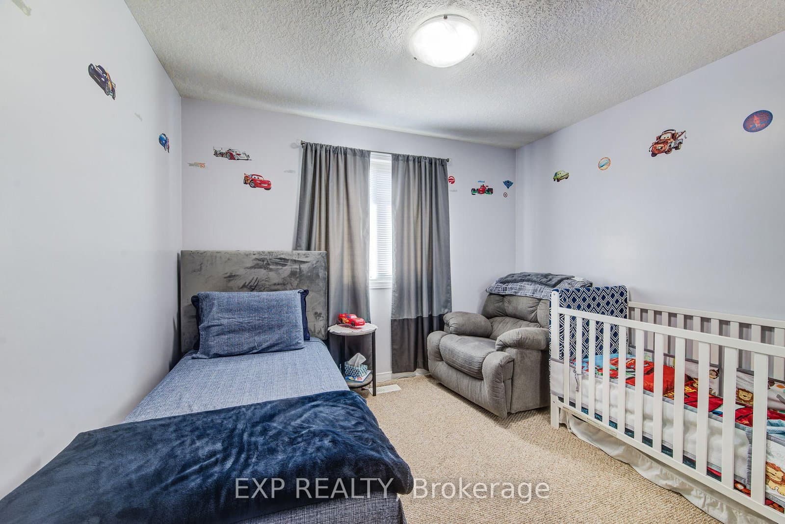 124 Udvari Crescent thumbnail 21