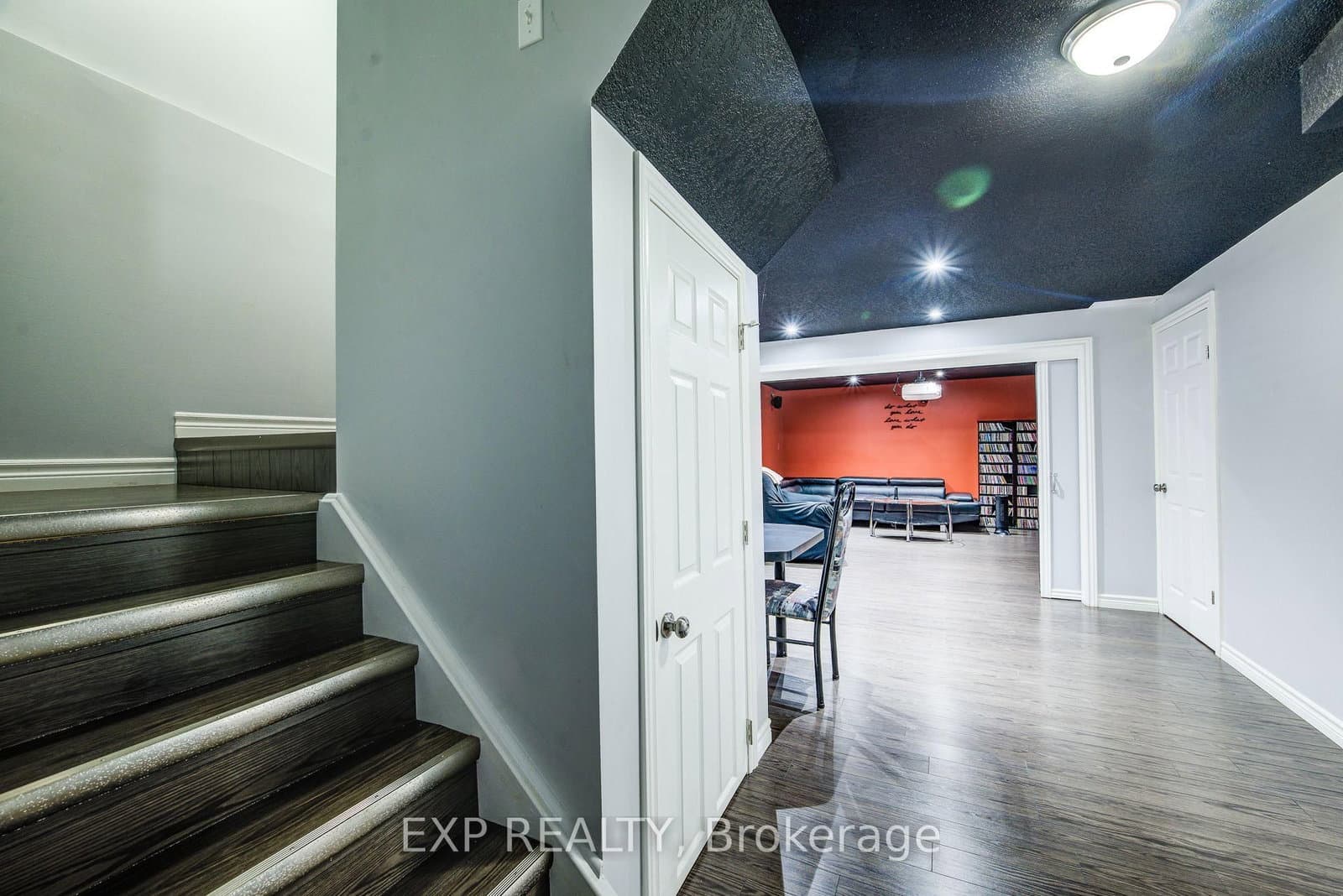 124 Udvari Crescent thumbnail 22