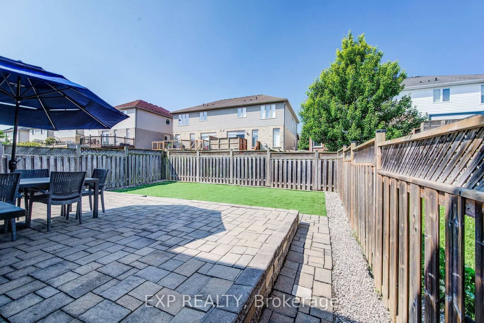 124 Udvari Crescent thumbnail 36