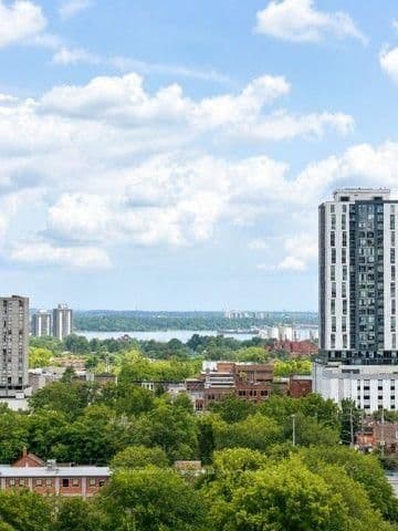 150 Charlton Avenue, Unit 1201 thumbnail 5