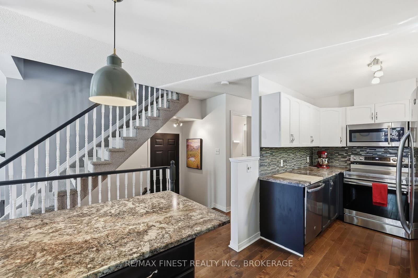 416 Fieldstone Drive thumbnail 10