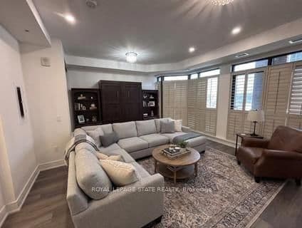 112 King Street E, Unit 410 thumbnail 18
