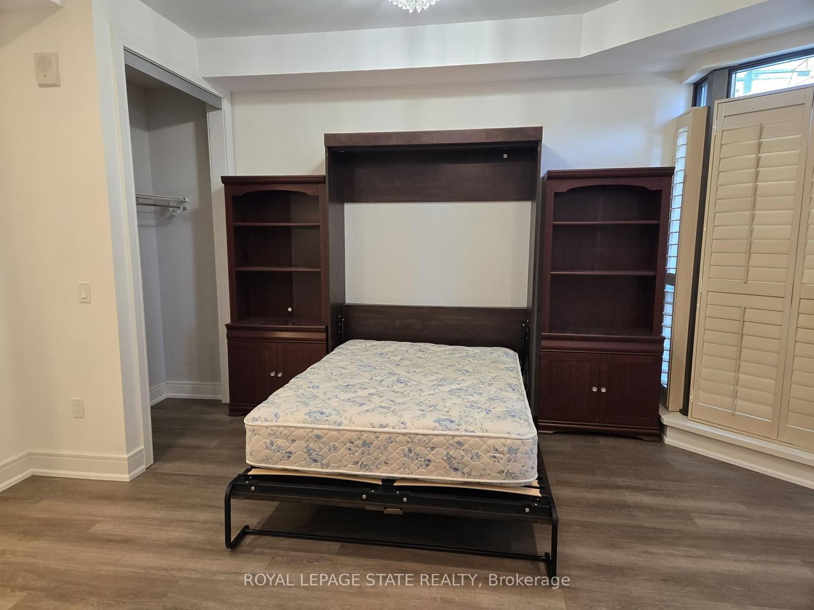 112 King Street E, Unit 410 thumbnail 8