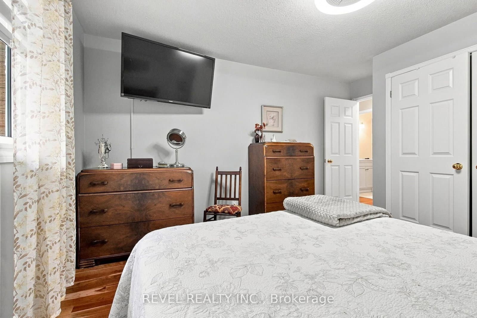 445 Nickerson Drive thumbnail 16