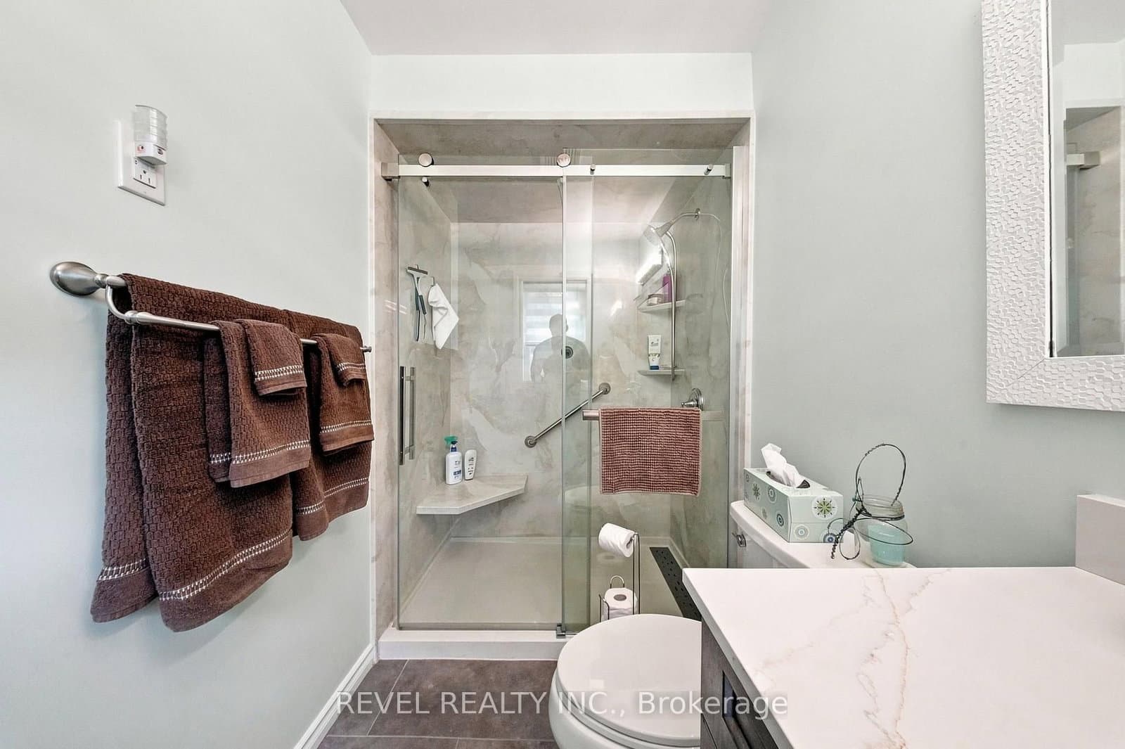 445 Nickerson Drive thumbnail 17