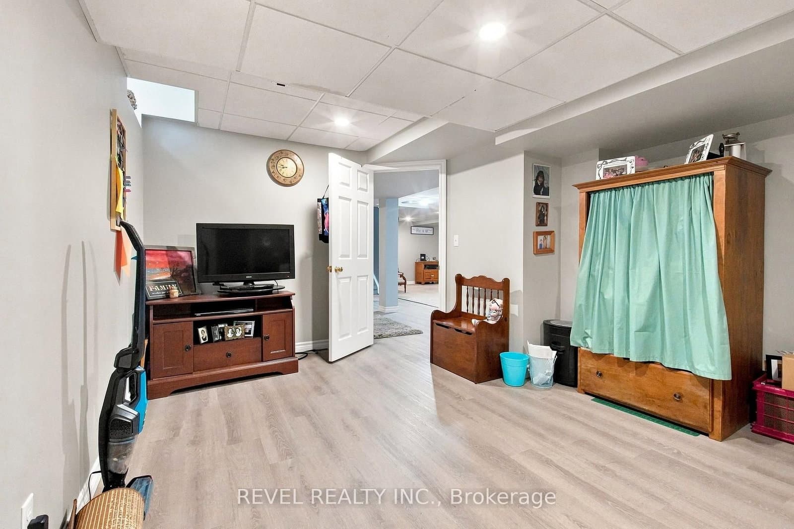 445 Nickerson Drive thumbnail 25
