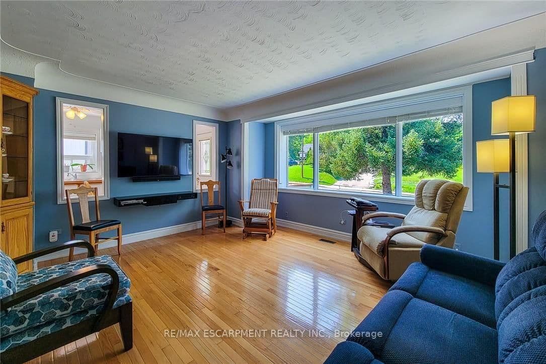 42 LAKE Avenue N thumbnail 12