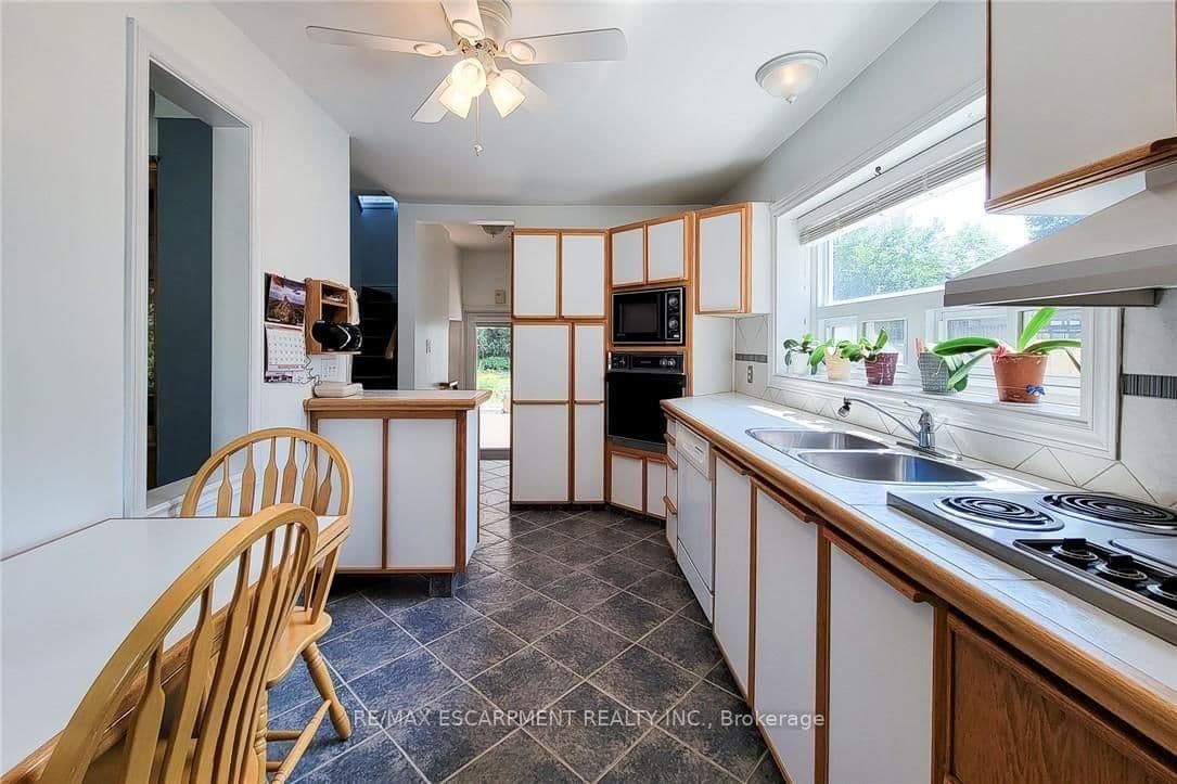 42 LAKE Avenue N thumbnail 20