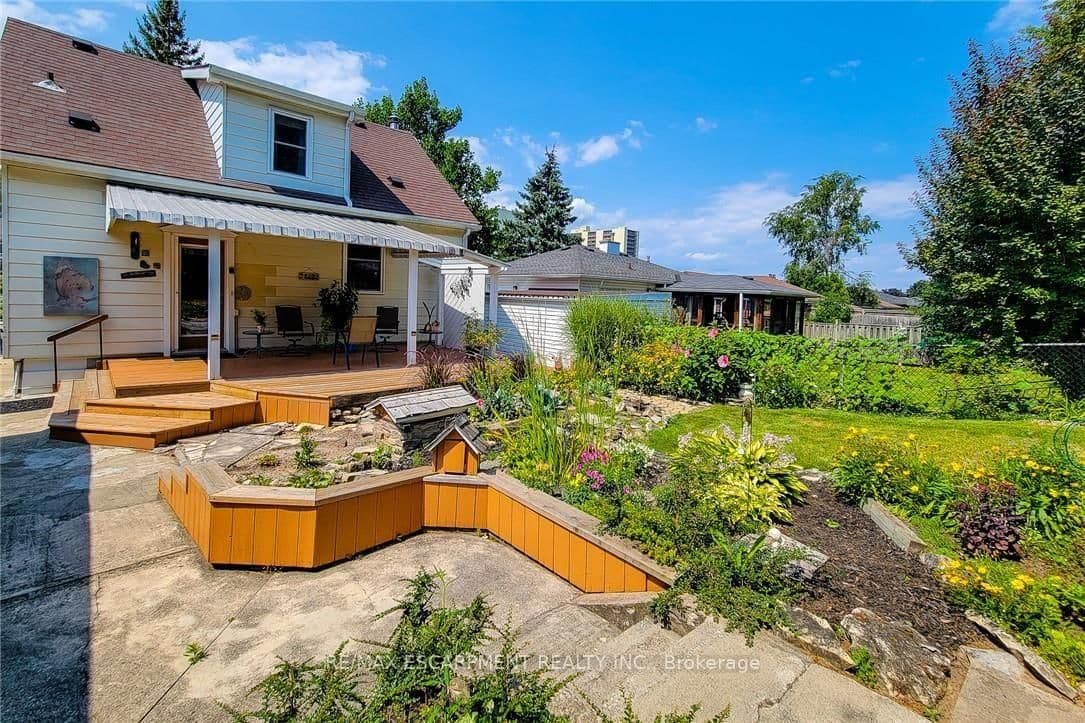 42 LAKE Avenue N thumbnail 7