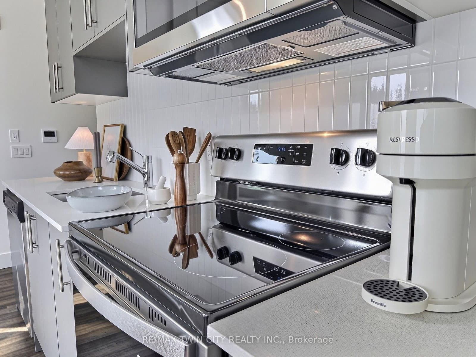 107 Roger Street, Unit 101 thumbnail 8