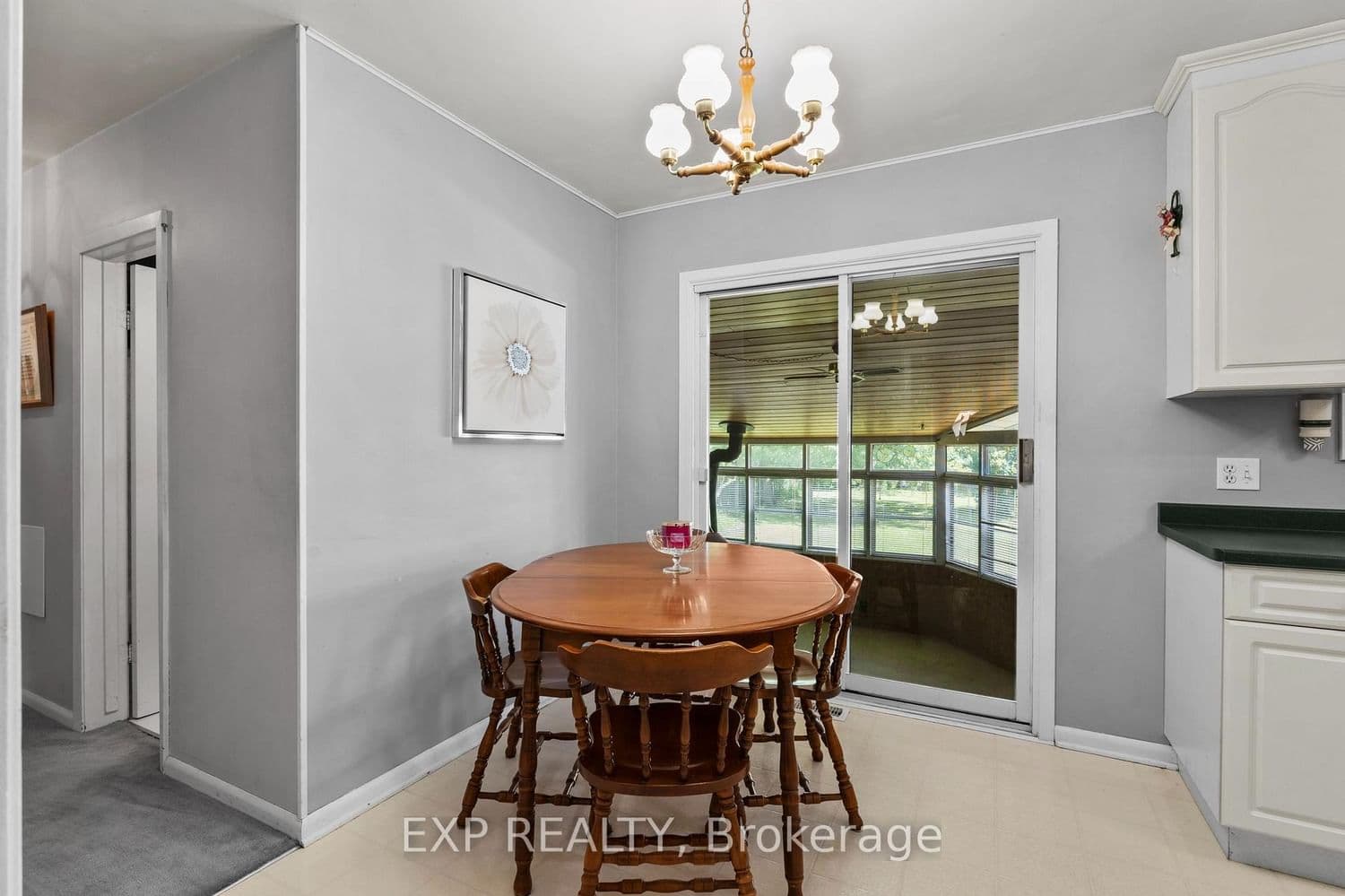 8800 Champlain Drive thumbnail 16