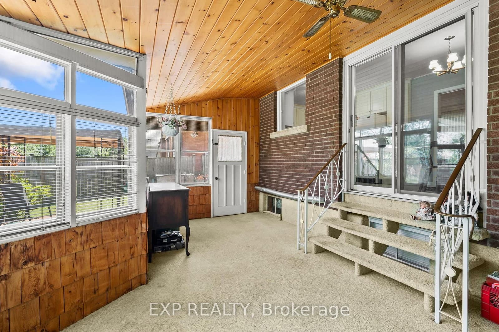 8800 Champlain Drive thumbnail 17