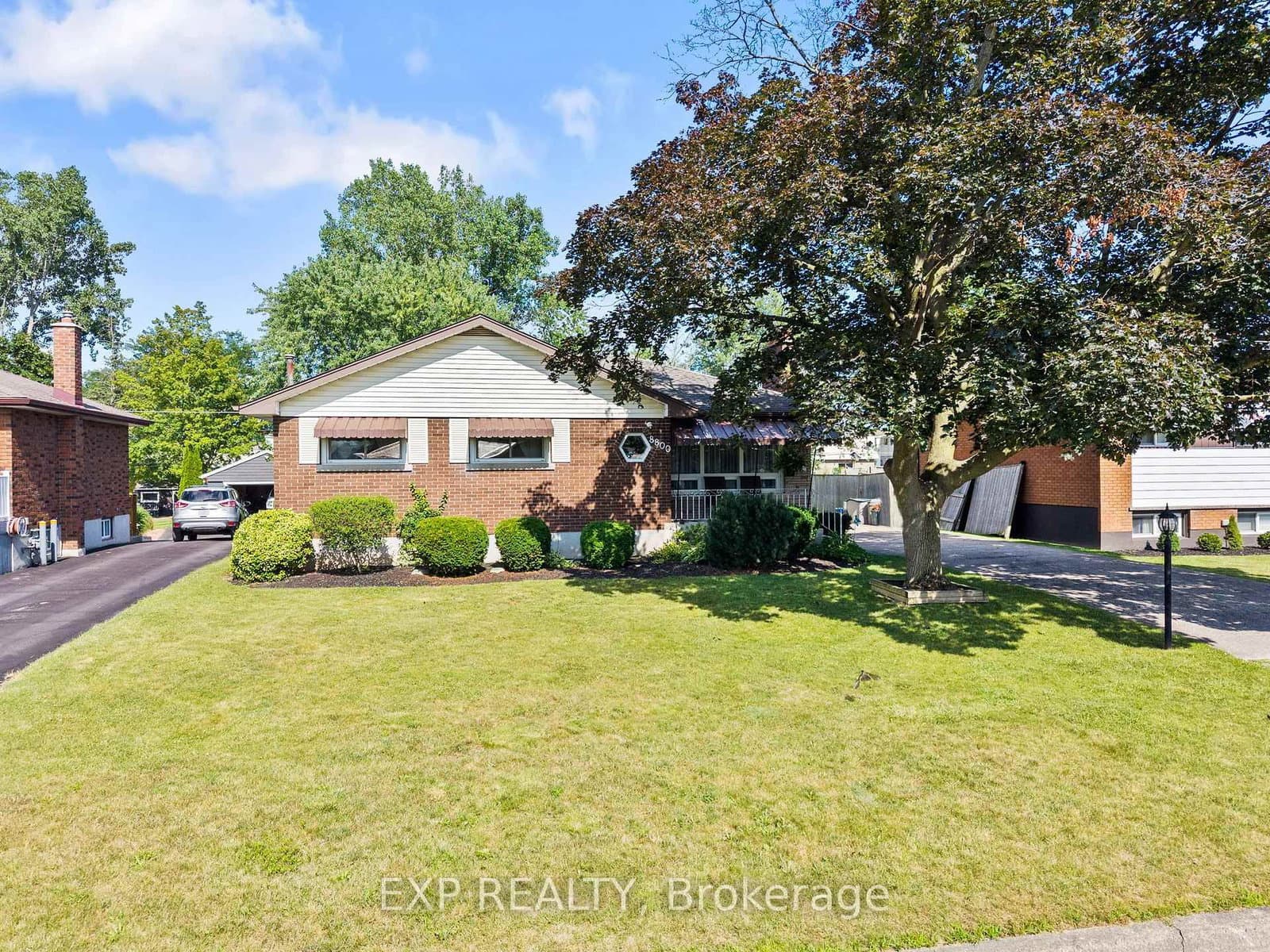 8800 Champlain Drive thumbnail 3